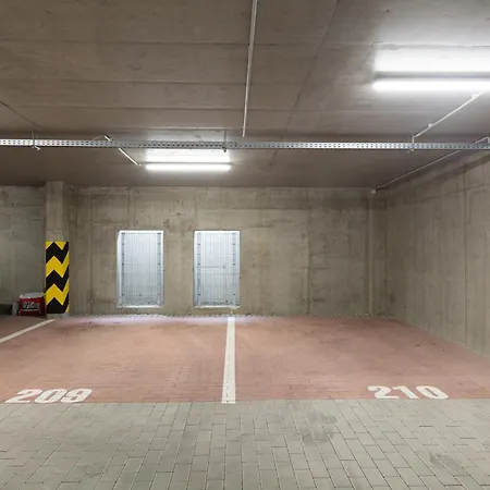New 116, Free Parking, Pva Expo